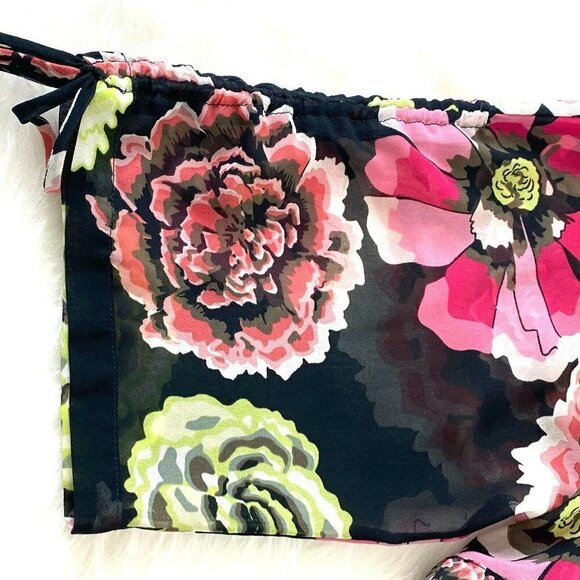 CAbi Women's Medium Tunic Top V Neck Short Sleeves Empire Waist Black Floral - Picture 4 of 4